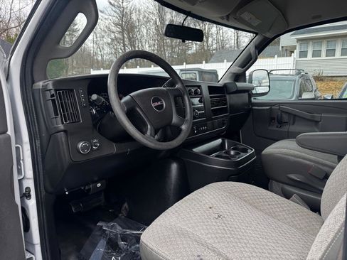 Used 2019 GMC Savana 2500 image 11