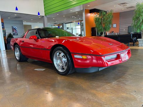 Used 1990 Chevrolet Corvette ZR-1 RWD image 9