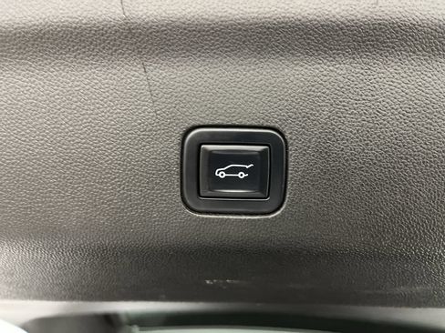 Certified 2021 GMC Yukon XL AT4 w/ Technology Package AWD/4WD image 35