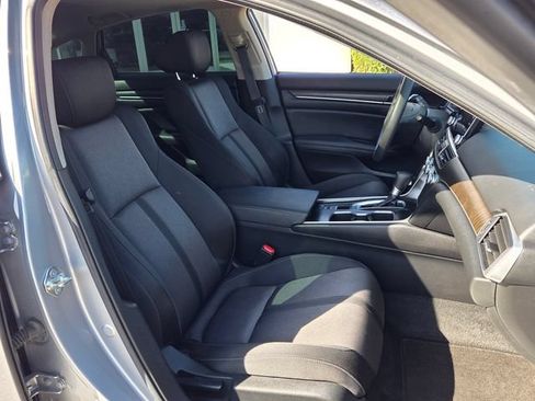 Used 2020 Honda Accord EX image 16