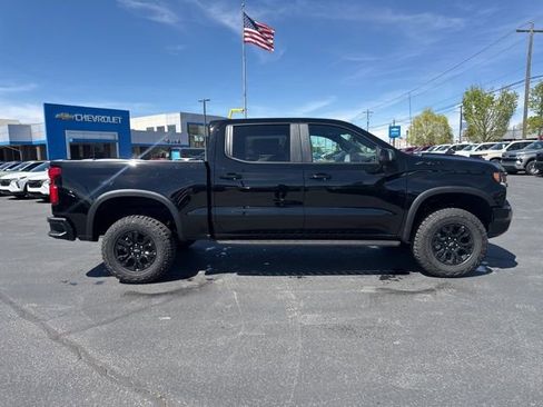 New 2026 Chevrolet Silverado 1500 ZR2 w/ Dark Appearance Package image 8