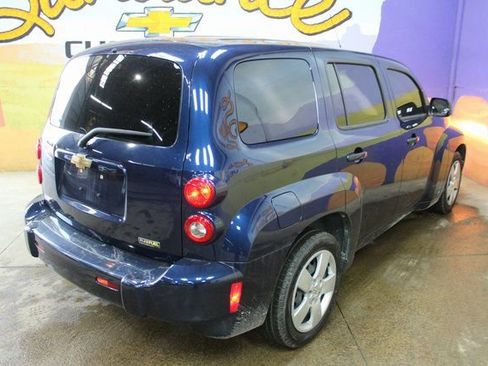Used 2010 Chevrolet HHR LS image 4