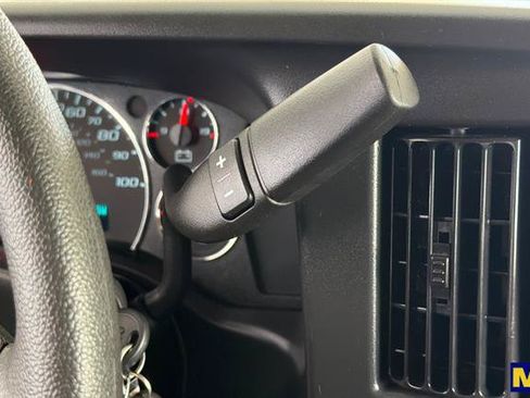 Used 2025 Chevrolet Express 2500 LT w/ LT Preferred Equipment Group RWD image 28