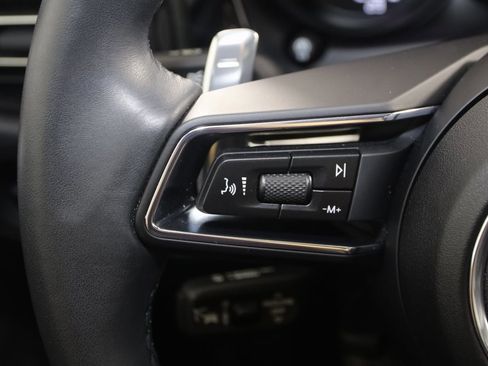 Used 2025 Porsche Macan image 44