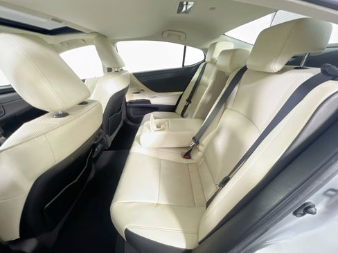 Used 2022 Lexus ES 250 w/ Premium Package image 25