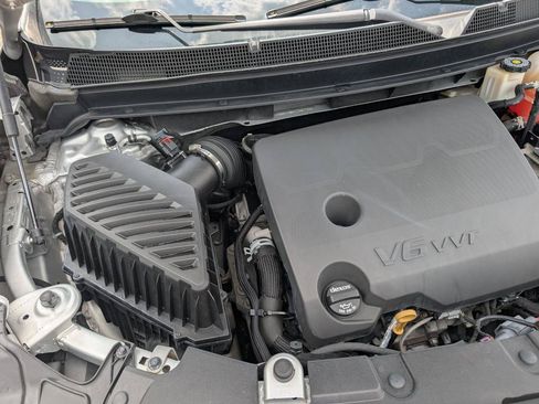 Used 2018 Chevrolet Traverse Premier w/ Redline Edition AWD/4WD image 25