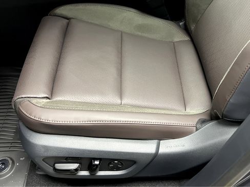 New 2026 Lexus RX 450h AWD image 41