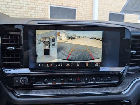 Used 2024 Chevrolet Silverado 1500 ZR2 AWD/4WD image 8