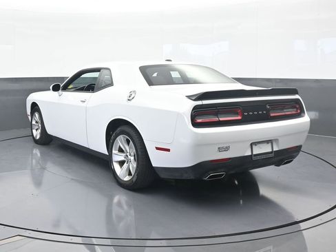 Used 2023 Dodge Challenger SXT image 4