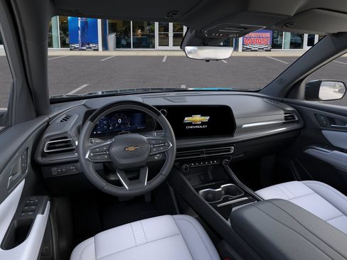 New 2026 Chevrolet Traverse High Country FWD image 17