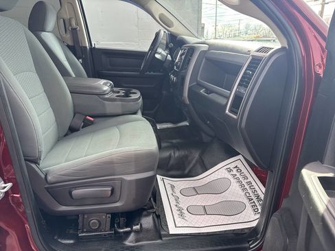 Used 2018 RAM 2500 Tradesman w/ Chrome Appearance Group image 23