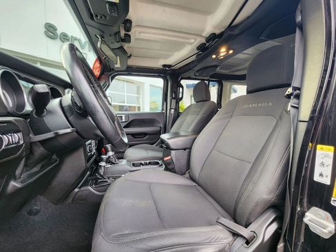 Used 2020 Jeep Wrangler Unlimited Sahara image 26