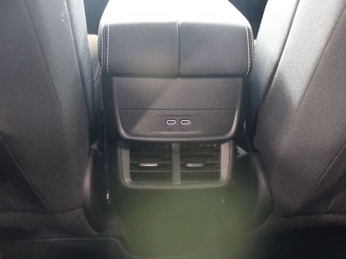 Used 2025 GMC Terrain Elevation w/ Technology Package II AWD/4WD image 12