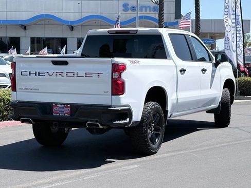 Used 2024 Chevrolet Silverado 1500 LT Trail Boss w/ Convenience Package II AWD/4WD image 5