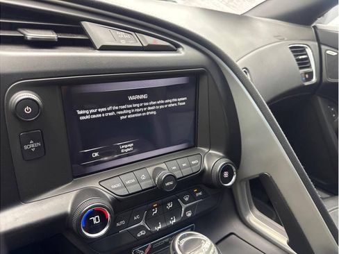 Used 2016 Chevrolet Corvette Stingray Coupe RWD image 12