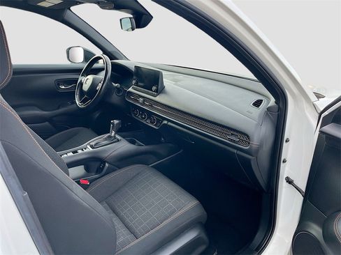 Used 2024 Honda HR-V Sport image 28