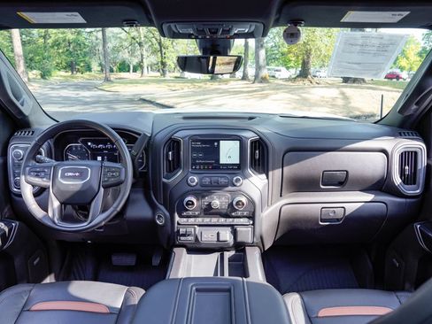 Used 2020 GMC Sierra 1500 AT4 w/ AT4 Premium Package AWD/4WD image 23