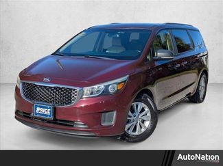 Used 2017 Kia Sedona LX w/ LX Essentials Premium Package video 1