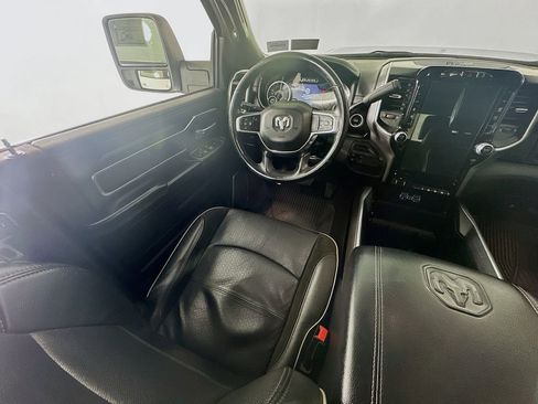 Used 2024 RAM 2500 Laramie w/ Sport Appearance Package image 9