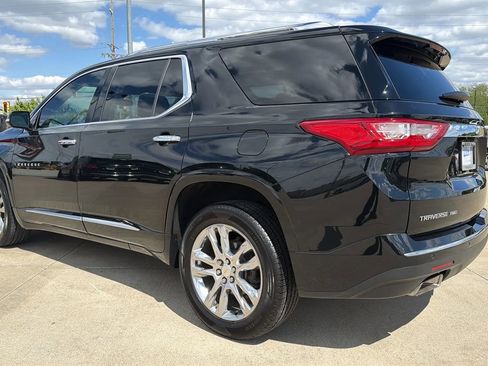 Used 2018 Chevrolet Traverse High Country AWD/4WD image 12