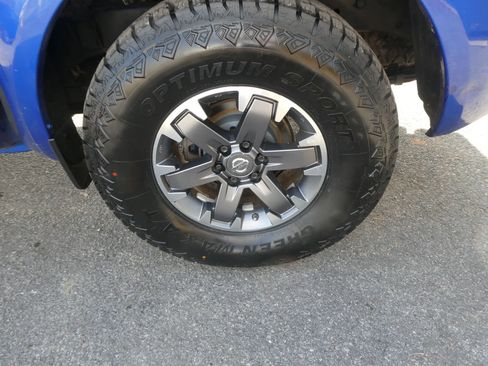 Used 2014 Nissan Frontier Desert Runner image 29