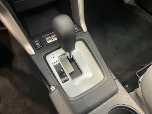 Used 2017 Subaru Forester 2.5i Premium w/ All-Weather Package image 8