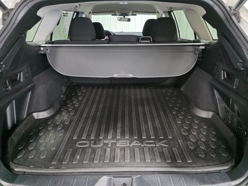 Used 2023 Subaru Outback Premium AWD/4WD image 11