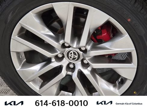 Used 2020 Toyota RAV4 XLE Premium AWD/4WD image 13