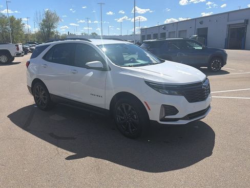 Used 2024 Chevrolet Equinox RS AWD/4WD image 7