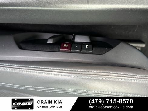 Used 2019 BMW i8 Roadster image 23