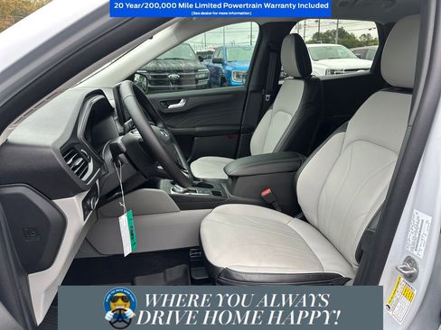 New 2026 Ford Escape Platinum w/ Premium Technology Package AWD/4WD image 6