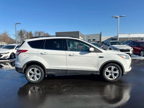 Used 2015 Ford Escape SE w/ Equipment Group 201A image 14