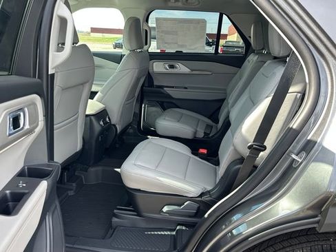 New 2026 Ford Explorer Active AWD/4WD image 16