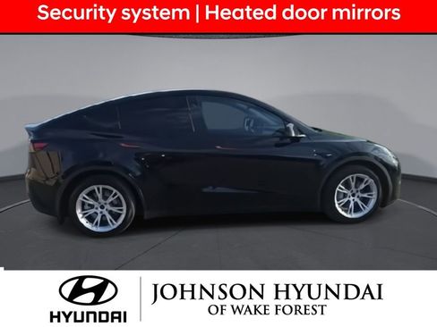 Used 2024 Tesla Model Y Long Range image 10