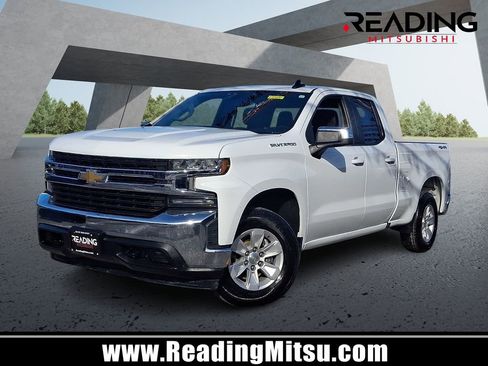 Used 2020 Chevrolet Silverado 1500 LT w/ Trailering Package image 1