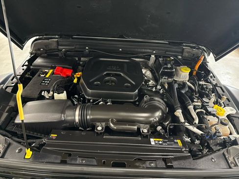 Used 2024 Jeep Wrangler Unlimited image 71