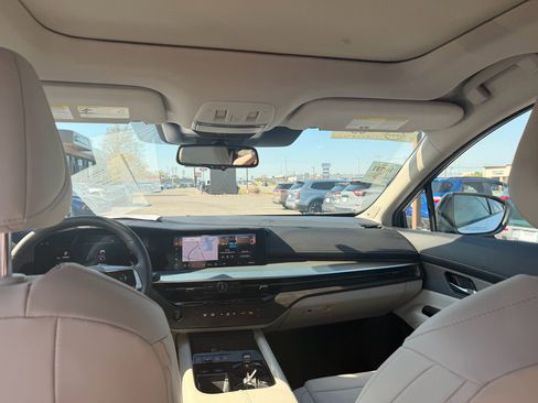 Used 2025 Nissan Murano SL image 8