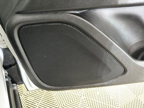 Used 2023 GMC Terrain SLE image 29