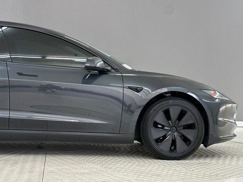 Used 2025 Tesla Model 3 Long Range RWD image 33