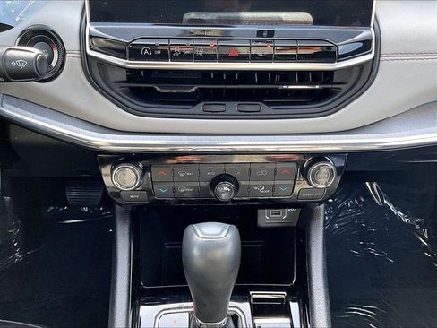 Used 2024 Jeep Compass Limited AWD/4WD image 26