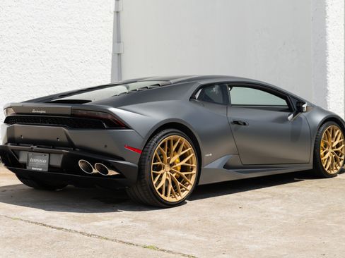Used 2015 Lamborghini Huracan LP 610-4 AWD/4WD image 11