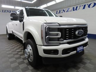 Used 2025 Ford F450 Platinum w/ FX4 Off-Road Package video 3
