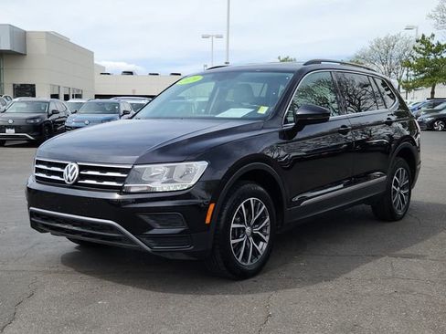 Used 2020 Volkswagen Tiguan SE w/ 3rd Row Seat Package image 4