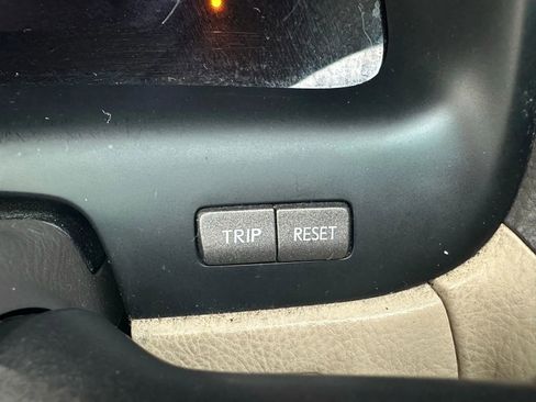 Used 2012 Lexus LS 460 AWD image 36