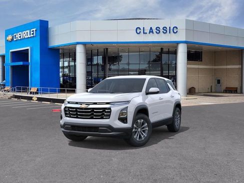 New 2026 Chevrolet Equinox LT w/ Safety and Technology Package FWD image 8