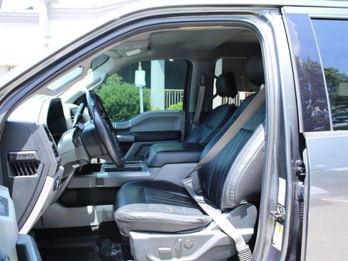 Used 2019 Ford F150 XLT w/ Equipment Group 302A Luxury AWD/4WD image 12