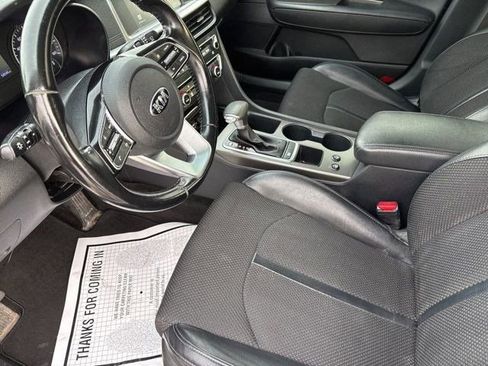 Used 2019 Kia Optima S w/ S Panoramic Sunroof Package image 11