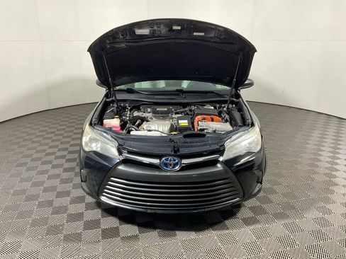 Used 2015 Toyota Camry XLE w/ Moonroof Package image 8