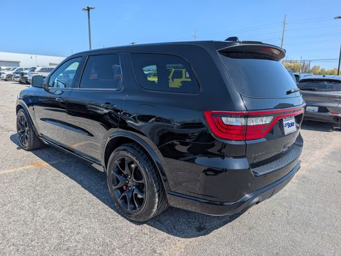 Used 2022 Dodge Durango SRT w/ Technology Group image 3