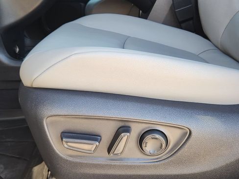 Certified 2026 Toyota Sienna XLE FWD image 17